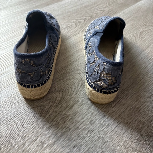 Tom Poms - Women's Lace Espadrilles - Picture 4 of 6